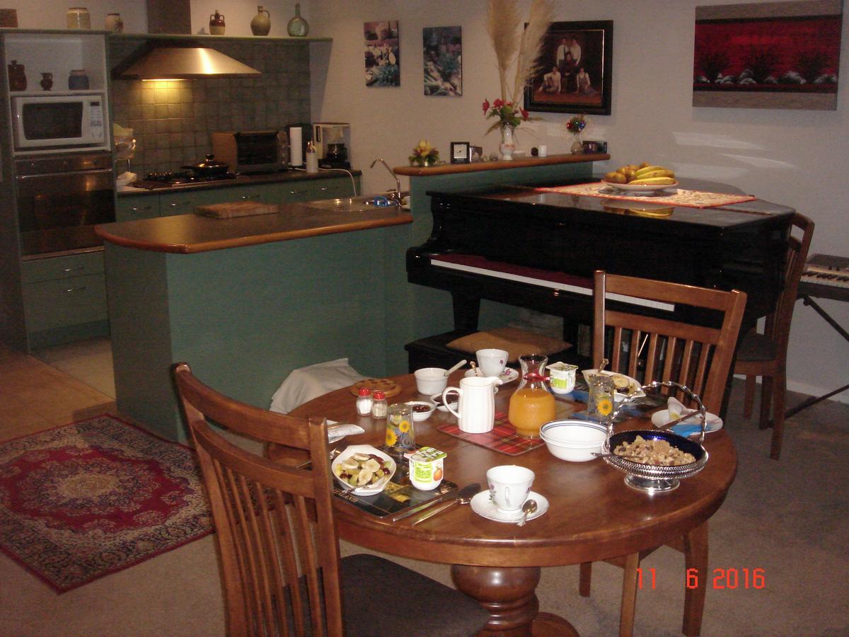 Seascape Bed & Breakfast Paraparaumu Exterior photo